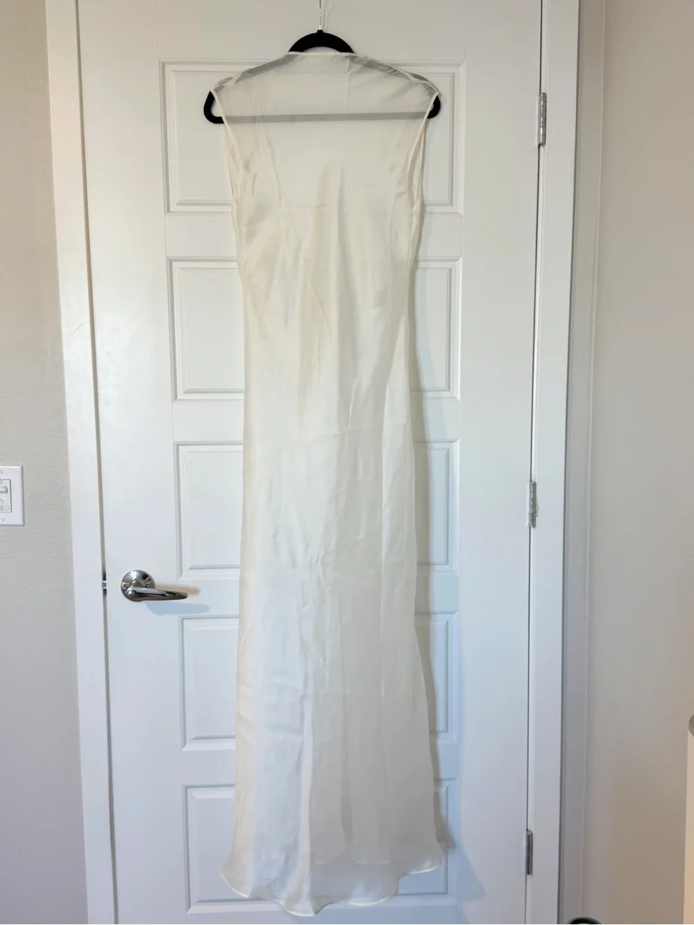 Huong - Valentine Dress (M) - Picture 6 of 16
